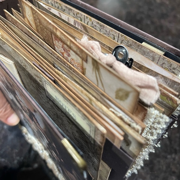 Junk journal - Picture 5 of 10